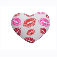 Coussins et housses de coussin décoratifs personnalisés en peluche rose douce en forme de cœur pour la maison, la voiture, les voyages, le bureau et le sommeil