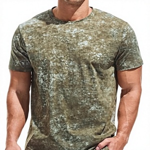 Camiseta de Manga Corta con Cuello Redondo y Estampado de Camuflaje Tie-Dye para Hombre, Corte Regular, Informal, Transpirable, de Algodón Jersey - Product Image 1