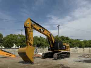 Excavatrice sur chenilles Caterpillar 349D2L d'occasion en bon état de fonctionnement, modèle 2021, capacité de la benne de 2,0 m, moteur PLC, boîte de vitesses - Product Image 4