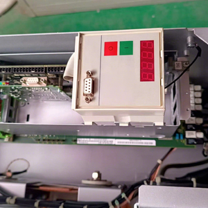 Convertisseur de fréquence Seimen 6SE7036-0EK60 SIMOVERT MD, unité 3AC 380-480V, 315KW, contrôleur d'automatisation industrielle - Product Image 2