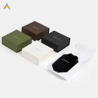 Scatole per Gioielli Auralux Personalizzate con Logo Stampato, Riciclabili, Stile Libro, per Bracciali, Anelli, Orecchini e Collane
