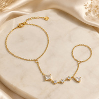 Bracelet Yuhui en tungstène à géométrie étoilée, design monobloc, avec manchons de doigt et chaîne dorsale incrustée de zircon, plaqué or 18 carats véritable