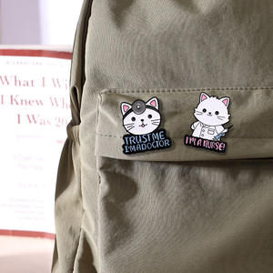 بيع بالجملة دبابيس بروش الكلب القط بروش طبي القلب دبابيس الأعصاب ممرضة شارة المينا طبيب طية صدر السترة دبوس - Product Image 4