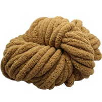 Vente en gros Xinhai 10 #   Fil chenille fantaisie teint de 2 cm (polyester/nylon) pour tricot à la main