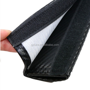 Sangle <span class=keywords><strong>de</strong></span> <span class=keywords><strong>ceinture</strong></span> <span class=keywords><strong>de</strong></span> <span class=keywords><strong>sécurité</strong></span> en fibre <span class=keywords><strong>de</strong></span> carbone personnalisable Logo <span class=keywords><strong>de</strong></span> voiture Accessoires intérieurs universels pour housses <span class=keywords><strong>de</strong></span> <span class=keywords><strong>ceinture</strong></span> <span class=keywords><strong>de</strong></span> <span class=keywords><strong>sécurité</strong></span> Coussins améliorés - Product Image 5