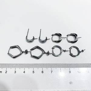 22071DIY Accessoires en perles Argent S925 Plateau vide pour boucles d'oreilles Noir & Argent Bijoux Boucles d'oreilles avec perles rondes de 9-15 mm - Product Image 3