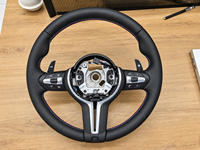 Volant en cuir pour BMW E87 E83 E90 E91 E92 E84 X1 E84 X5 X6 E70 E71 M3 M5 F20 F22 F23 F30 F33 F34 E46 E60 E36 E39 E30