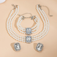 Parure de Bijoux Ethnique 3 Couches, Collier Ras-de-Cou, Bracelet et Boucles d'Oreilles Perles Imitation Turquoise, Strass et Cristal Scintillants