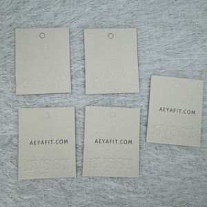 Bán Buôn Tùy Chỉnh Thiết Kế Mới Trong Suốt Colourful Giấy Treo Thẻ Tên Thương Hiệu Nhãn Cho Quần Áo Túi Giày Thẻ May Mặc - Product Image 2