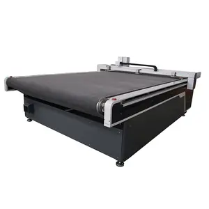 Yuchen Automatic Feeding Vacuum Table Digital Rotary Oscillating Knife CNC Tailor Cloth Textile Fabric Cutting Machine