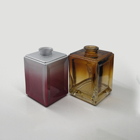 Bouteille diffuseur de parfum en verre transparent carrée de 300 ml, personnalisable avec impression sérigraphique et bouchon en liège