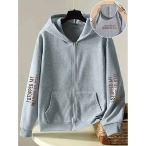 Neue große, elegante Freizeitkleidung für Damen aus Strick für den Frühling – „ICH BIN NUR FÜR EINEN MOMENT HIER“ mit Mehrfachdruck und durchgehendem Reißverschluss vorne - Product Image 5