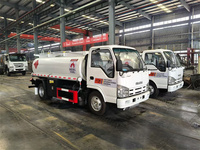 Camiones Cisterna Pequeños para Combustible y Aceite Japan Isuzu ELF KV100 100P 600P en Venta