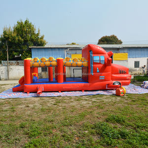 Castello Gonfiabile a Forma di Camion dei Pompieri Rosso per Feste per Bambini in Vendita - Product Image 2
