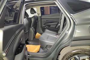 Coche usado Hy-undai Tucs-on <span class=keywords><strong>2023</strong></span>, <span class=keywords><strong>Tucson</strong></span> L 1,5 T Tracción automática de dos ruedas LUX <span class=keywords><strong>Premium</strong></span> Edition en stock 7000KM - Product Image 6