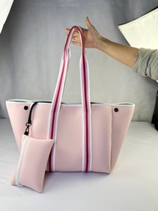 La borsa tote definitiva per tutti i giorni: borsa impermeabile in neoprene per donna, grande con tasche per lavoro, viaggi, spiaggia e palestra - Product Image 4
