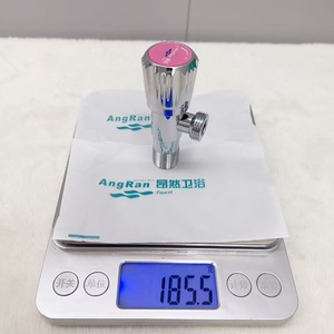 วาล์วเหล็กสแตนเลส Young Master น้ำหนัก 185 กรัม แกนทองแดง เกลียวใน สำหรับใช้ในห้องน้ำ - Product Image 4