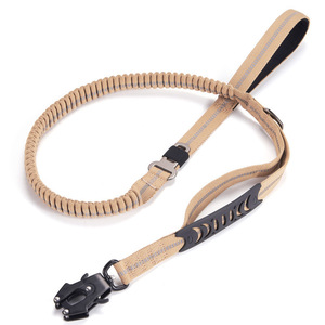 Laisse de chien tactique robuste anti-traction avec amortisseur de chocs réfléchissant et attache ceinture de sécurité pour grands chiens - Product Image 1