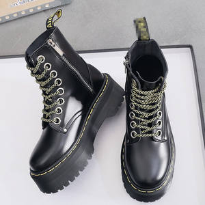 أحذية عمل نسائية بسمك 8 فتحات ، أحذية بريطانية بنمط مارتن بسحاب جانبي ونعل سميك من الجلد الطبيعي - Product Image 3