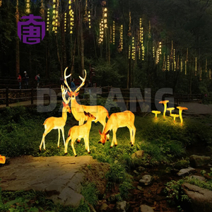 Lampe de jardin LED en forme de cerf IP65 pour extérieur, corps en résine transparente personnalisé pour l'éclairage des jardins, des parcs et des célébrations du Nouvel An. - Product Image 5