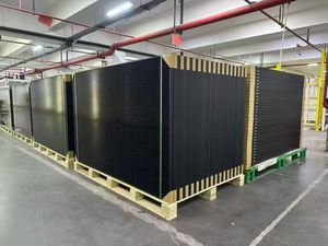 Panel Solar <span class=keywords><strong>Rizen</strong></span> de 440-460W con Marco Negro para Uso Doméstico, Estándar Europeo, Alta Eficiencia (23.2%), Anti PID, Gran Venta - Product Image 6