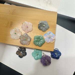 Handgemaakte eenvoudige hoogwaardige blauwe amazoniet ketting, grensoverschrijdend populair, bloemvormige hanger van natuursteen voor een jubileum - Product Image 4