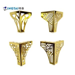 Gambe <span class=keywords><strong>per</strong></span> Mobili a Forma di T in Metallo Dorato Traforato, Supporti <span class=keywords><strong>per</strong></span> Divani e Tavoli <span class=keywords><strong>da</strong></span> Pranzo, Piedini <span class=keywords><strong>per</strong></span> Mobili <span class=keywords><strong>da</strong></span> <span class=keywords><strong>Cucina</strong></span> e Camera <span class=keywords><strong>da</strong></span> Letto - Product Image 1