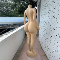 Mannequin Durable et Économique Grande Taille avec Courbes Généreuses BBL Hanches et Poitrine Brésiliennes, Mannequin de Vitrine Corps Entier en Plastique Couleur Peau