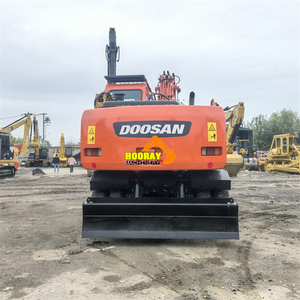 Excavatrice sur pneus Doosan DH140W-7 d'occasion en bon état – Modèles Doosan 140, 150, 130 – Belle excavatrice sur roues - Product Image 5