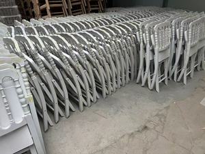 Location de chaises de banquet pliantes en bois de hêtre pour mariage, événement et fête - Product Image 6