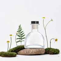Bouteille de diffuseur de roseau de parfum en verre de parfum de maison carré de yourte mongole de 50ml 100ml avec bouchon en or