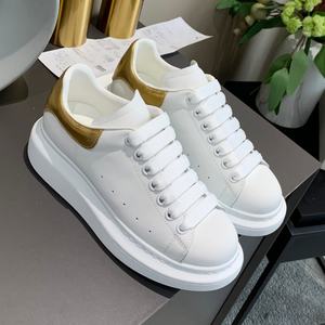 Sneakers en cuir blanc sur mesure, à lacets, avec accents dorés, plateforme, décontractées, légères, confortables, respirantes, chaussures de marche - Product Image 1