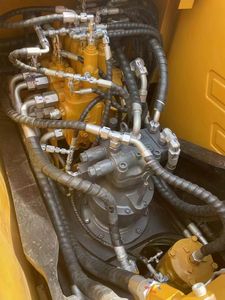 Máquina excavadora SANY 135C de segunda mano, pista hidráulica original de 14 toneladas, excavadora usada en Shanghai - Product Image 4