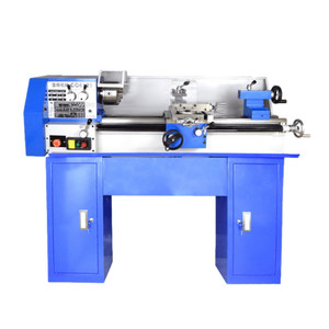 Torno de metal Cq6125 con gabinete de trabajo, longitud de mecanizado de 700 mm, torno de precisión de sobremesa para uso industrial ligero. - Product Image 2