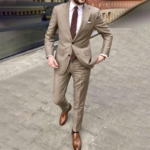 Nuovo Design Classico Smoking da Sposo Due Bottoni Grigio Chiaro con Risvolto Abito da Testimone e Miglior <span class=keywords><strong>Uomo</strong></span> Completo da Matrimonio <span class=keywords><strong>Uomo</strong></span> (Giacca+Pantaloni+Cravatta) - Product Image 1