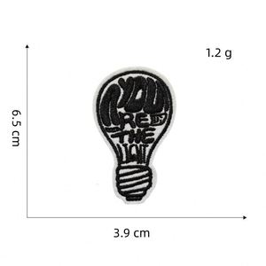 Nuevo Parche Termoadhesivo Bordado Serie Negra con Diseños de Perro, Gato, Torre, Sombrero, Coco, Árbol y Ballena para Decoración y Regalo - Product Image 4