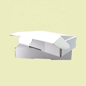 Boîte en carton ondulé pliable personnalisée à faible MOQ avec pelliculage mat et gaufrage pour étui de téléphone, boîte d'expédition de détail - Product Image 2