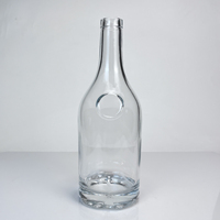 Bouteille de vin en verre transparent sur mesure, corps rond, base lourde, col étroit et long, vente en gros