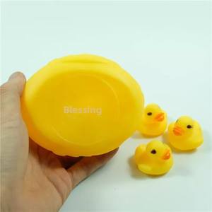 <span class=keywords><strong>Venta</strong></span> Directa de Fábrica, Juguete de Pato Amarillo de Plástico para Bebés, con Sonido, para el Baño, Educación Temprana, Rociador de Agua - Product Image 4