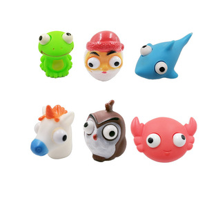 Llavero para apretar los ojos de los animales, juguete antiestrés - Product Image 2