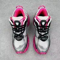 Nouvelles Chaussures de Course Luxe Tendance 2026 Respirantes à Lacets Semelle Souple Amortie en Tissu Mesh Légères et Exquises