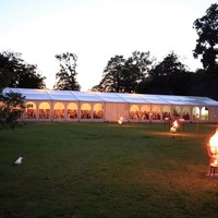 Tente de réception extérieure 500 places 15x50m en PVC imperméable et ignifuge pour mariage, dîner de gala ou événement d'entreprise
