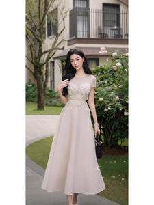 Nuevo producto, vestido de cola de pez de alta calidad para mujer, blanco, elegante, cuello redondo, manga corta, flor 3D, Retro, largo, elegante, vestidos de fiesta - Product Image 3