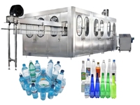 Vente chaude Ligne de production d'eau minérale de 1,5 L et 2 L pour l'eau potable conditionnée en bouteilles en plastique provenant d'une machine de soufflage de bouteilles en plastique
