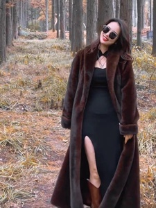 <span class=keywords><strong>Cappotto</strong></span> Lungo Invernale da <span class=keywords><strong>Donna</strong></span> Elegante in <span class=keywords><strong>Pelliccia</strong></span> Sintetica di Visone Stile Rilassato <span class=keywords><strong>con</strong></span> Collo e Fodera in Poliestere, Nuovo Modello di Alta Gamma - Product Image 6