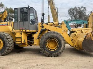 Cargadora de Ruedas Usada TCM L32 con Motor Cummins de 9 Toneladas, Fabricada en Japón para Construcción y Manejo de Materiales - Product Image 5
