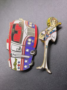 Pin Lapel Enamel Keras Custom Logo Personalisasi Badge Logam Lucu Grosir Partai Besar untuk Hadiah Bisnis Souvenir Dekorasi - Product Image 5