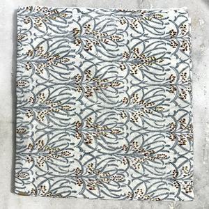 Tela Suave con Estampado Floral de Jaipur, Estilo Adorable, Material de Costura, Precio al por Mayor Disponible - Product Image 2