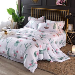 Ensemble de housse de <span class=keywords><strong>couette</strong></span> en tissu de soie glacée imprimé, doux et lisse, de luxe, taille reine et king, pour l'<span class=keywords><strong>été</strong></span>, vente en gros - Product Image 3