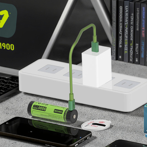 Batterie lithium-ion Meinovo haute capacité 5000 mAh 18650 NMC avec 500 cycles et température de fonctionnement de -20°C à 60°C pour appareils USB-C - Product Image 2